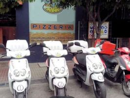 La comida rápida o Helado a la venta en San Pedro Alcantara